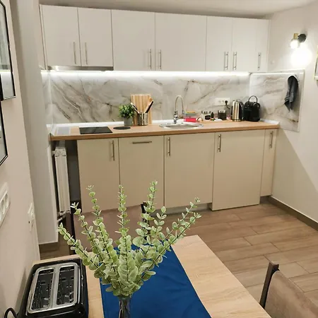 Carol Luxury * Бухарест